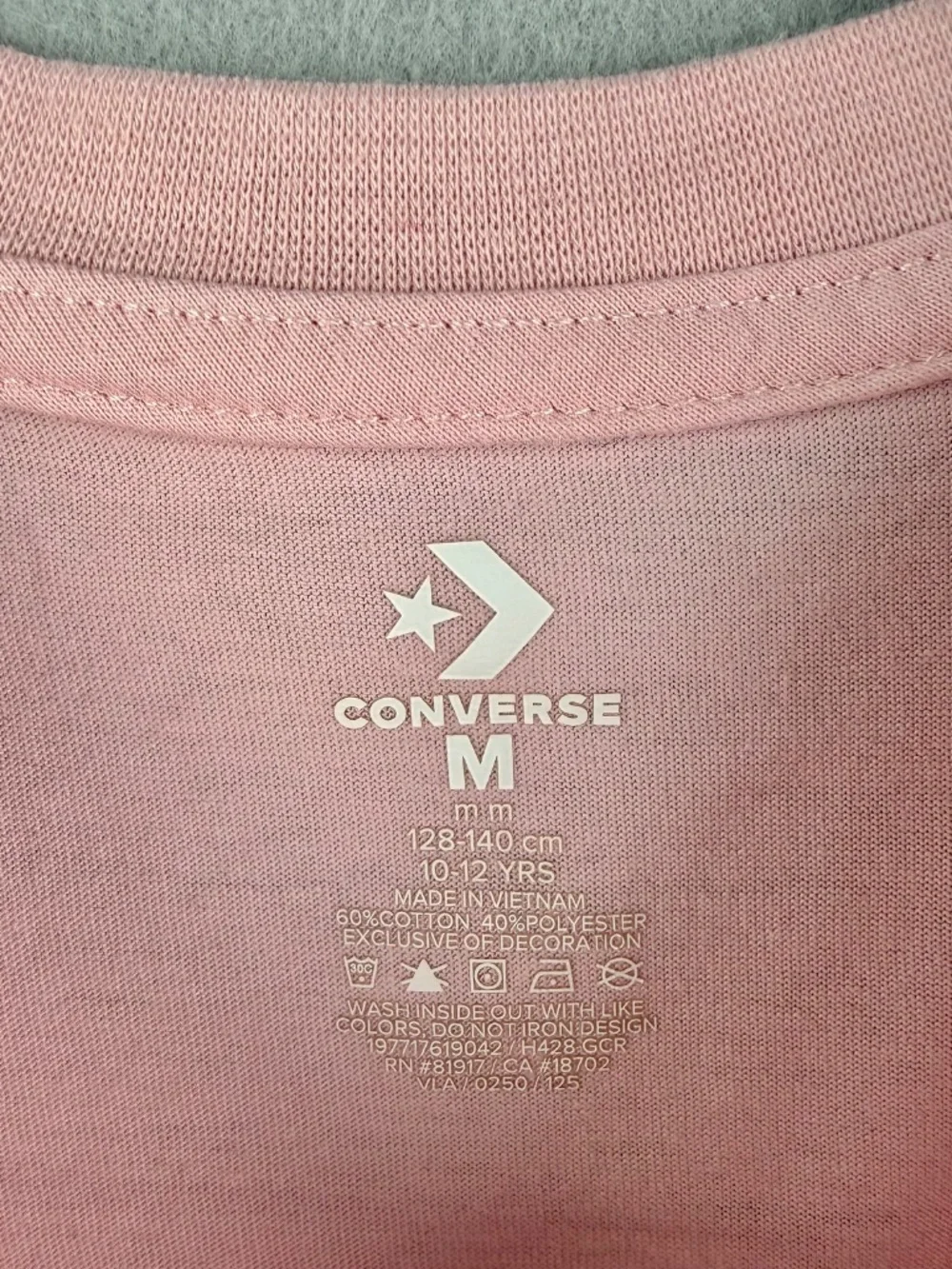 Converse Girls Pink Floral Chuck Taylor Crop Tee M 10–12